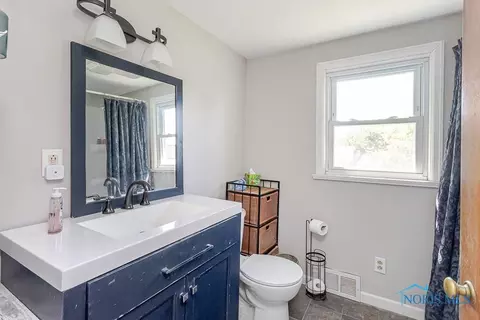 3070 Pickle Rd, Oregon, OH 43616 photo 48