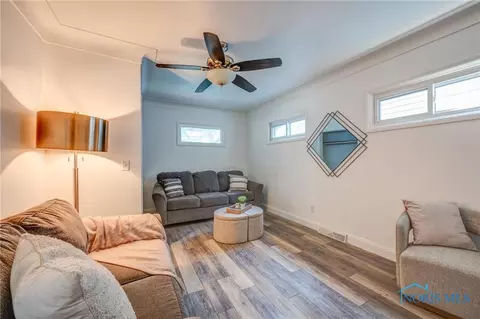 705 Wright Ave, Toledo, OH 43609 photo 17