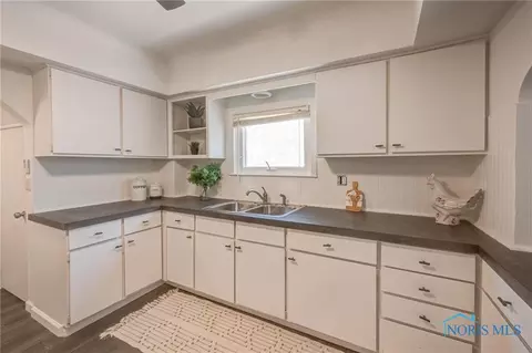 705 Wright Ave, Toledo, OH 43609 photo 14