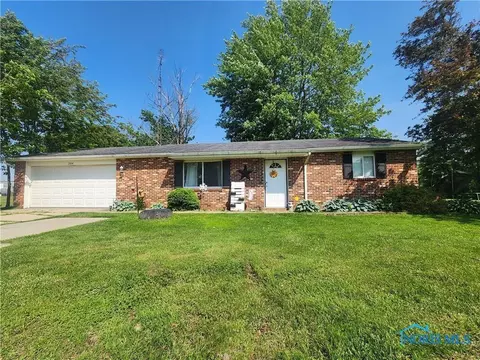 204 Lincoln St, Pioneer, OH 43554