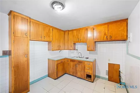 2272 Westmonte Rd, Toledo, OH 43607 photo 16
