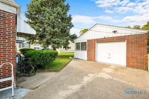 2272 Westmonte Rd, Toledo, OH 43607 photo 24