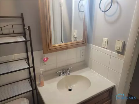 523 S Simon St, Ada, OH 45810 photo 14