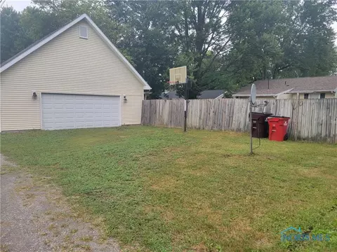 523 S Simon St, Ada, OH 45810 photo 35