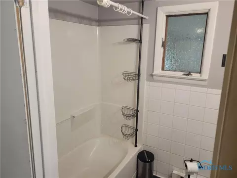 523 S Simon St, Ada, OH 45810 photo 12
