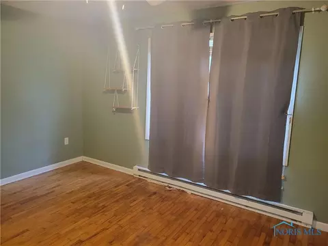 523 S Simon St, Ada, OH 45810 photo 22