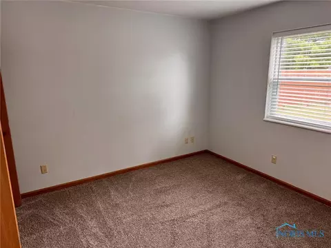 1621 Colonial Ln, Bryan, OH 43506 photo 10