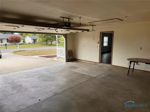 1621 Colonial Ln, Bryan, OH 43506 photo 14