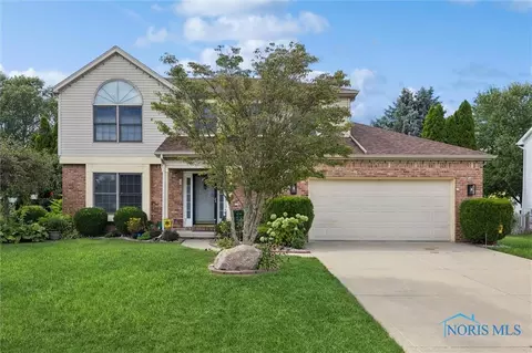 126 Hidden Meadow Dr, Holland, OH 43528