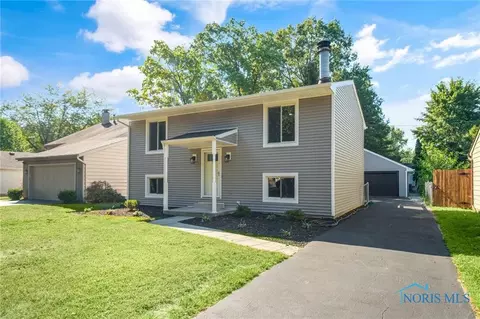 6111 Boothbay Dr, Toledo, OH 43615