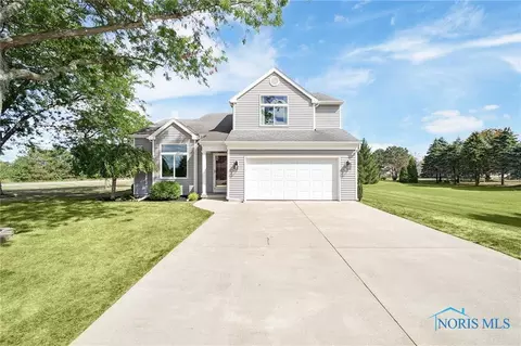 240 Freedom Ln, Waterville, OH 43566