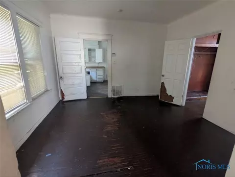 1527 Tecumseh St, Toledo, OH 43607 photo 4