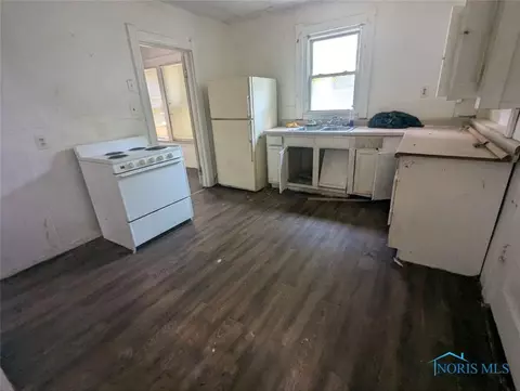 1527 Tecumseh St, Toledo, OH 43607 photo 5