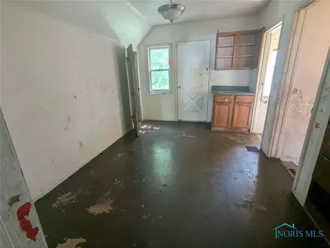1527 Tecumseh St, Toledo, OH 43607 photo 7