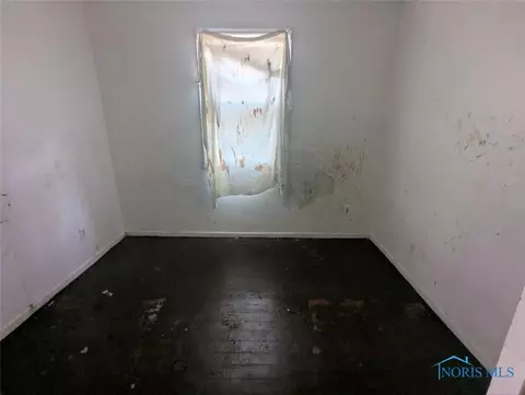 1527 Tecumseh St, Toledo, OH 43607 photo 9