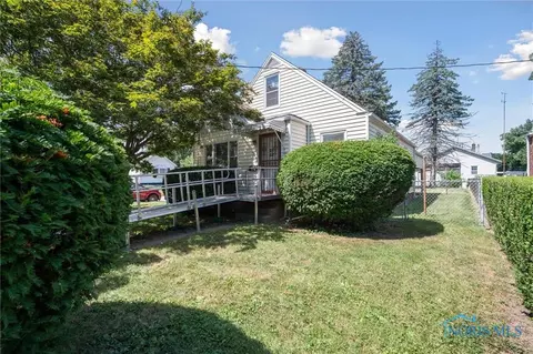 709 Sylvester Ave, Toledo, OH 43605