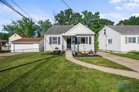 2958 Penrose Ave, Toledo, OH 43614
