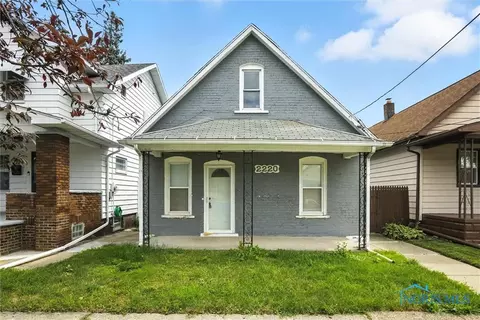 2220 Genesee St, Toledo, OH 43605