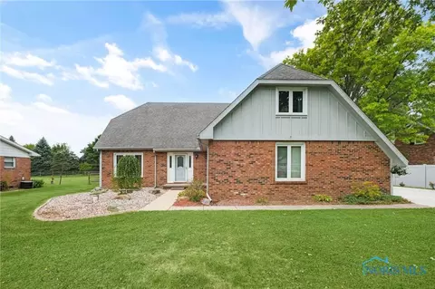 3610 Plumey Rd, Northwood, OH 43619