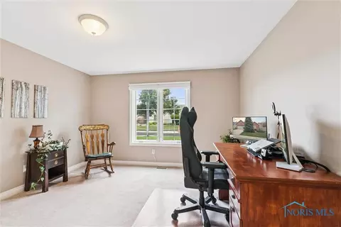 4335 Crystal Ridge Dr E, Maumee, OH 43537 photo 14