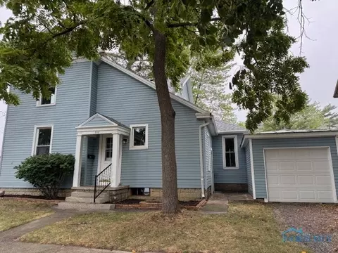 202 Cherry St, Findlay, OH 45840