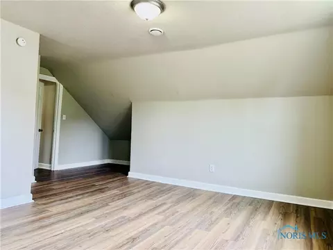 1333 Avondale Ave, Toledo, OH 43607 photo 21