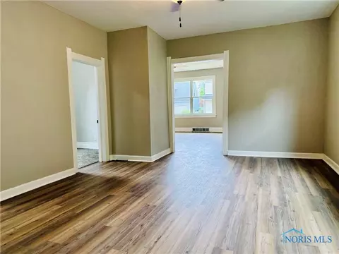 1333 Avondale Ave, Toledo, OH 43607 photo 7