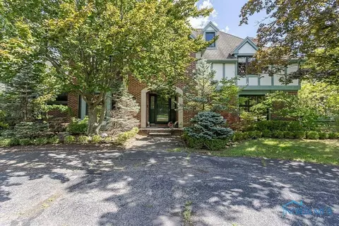 3016 Avatar Ct, Toledo, OH 43615