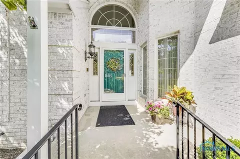 4841 Dressage Ln, Sylvania, OH 43560