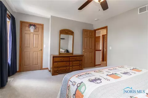 5771 Bermuda Dr, Walbridge, OH 43465 photo 22