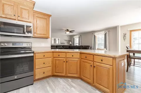 5771 Bermuda Dr, Walbridge, OH 43465 photo 15