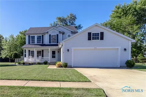 5771 Bermuda Dr, Walbridge, OH 43465