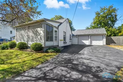 510 S Main St, Swanton, OH 43558