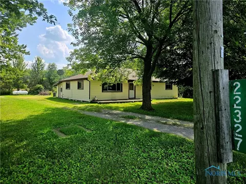 22327 W Us Highway 6, Grand Rapids, OH 43522