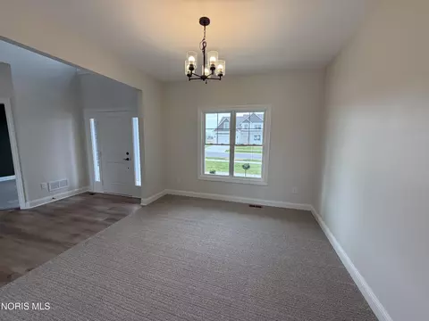 1407 Thomas Ln, Waterville, OH 43566 photo 6