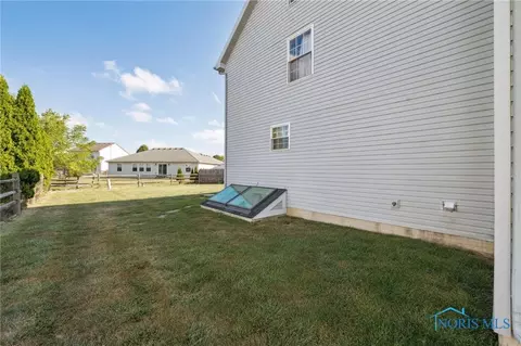 5694 Bermuda Dr, Walbridge, OH 43465 photo 29
