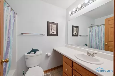 5694 Bermuda Dr, Walbridge, OH 43465 photo 14