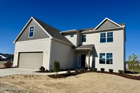 234 Avilyn Ln, Oregon, OH 43616