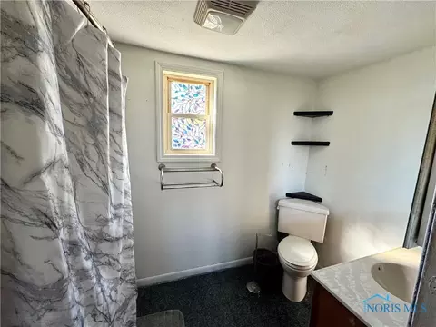 415 E Main St, Deshler, OH 43516 photo 7