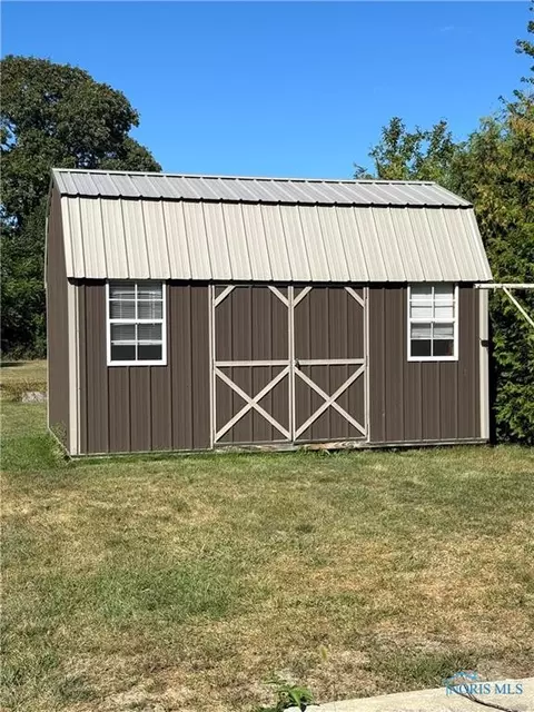 415 E Main St, Deshler, OH 43516 photo 3
