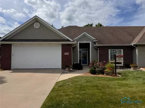 1121 Town Line Rd #160, Bryan, OH 43506