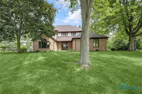 1626 Woodstream Rd, Perrysburg, OH 43551
