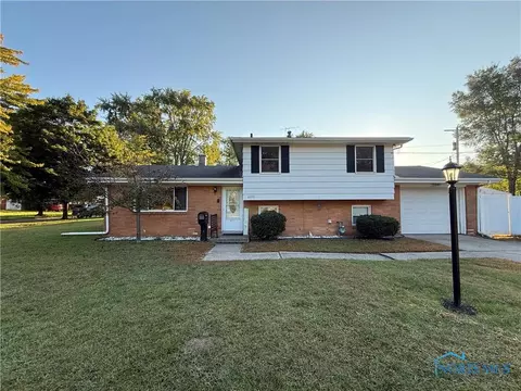 6032 Foth Dr, Toledo, OH 43613