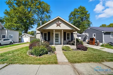 236 E Perrin Ave, Mccomb, OH 45858 photo 2