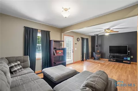 236 E Perrin Ave, Mccomb, OH 45858 photo 10