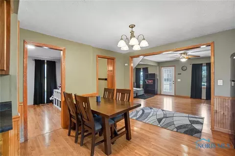 236 E Perrin Ave, Mccomb, OH 45858 photo 16