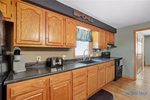 236 E Perrin Ave, Mccomb, OH 45858 photo 13