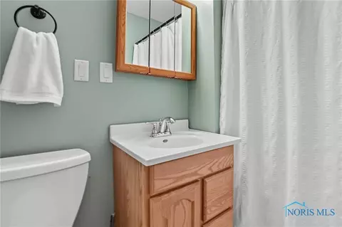236 E Perrin Ave, Mccomb, OH 45858 photo 23