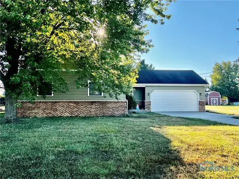 17630 Woodburn Ave, Grand Rapids, OH 43522