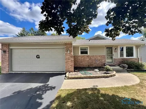 2015 N Blanchard St, Findlay, OH 45840